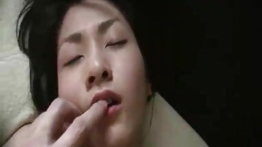 Lớn sex bo chong nang dau phu de bắn vào ngực 12