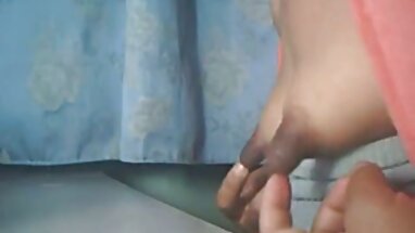 Dễ thương mắt xanh cô gái cho phim sex phu đe đít, thủ dâm